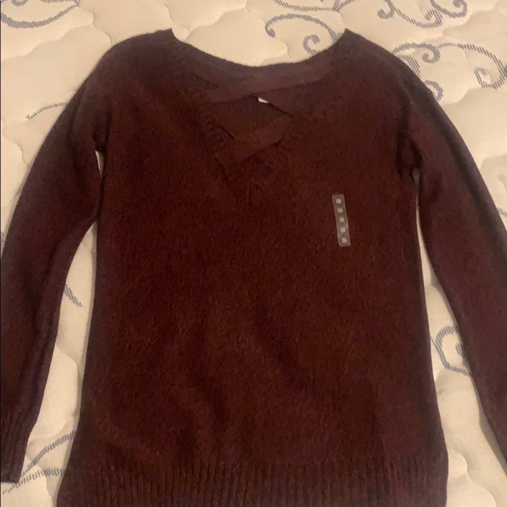 NWT! Cross neck maroon sweater